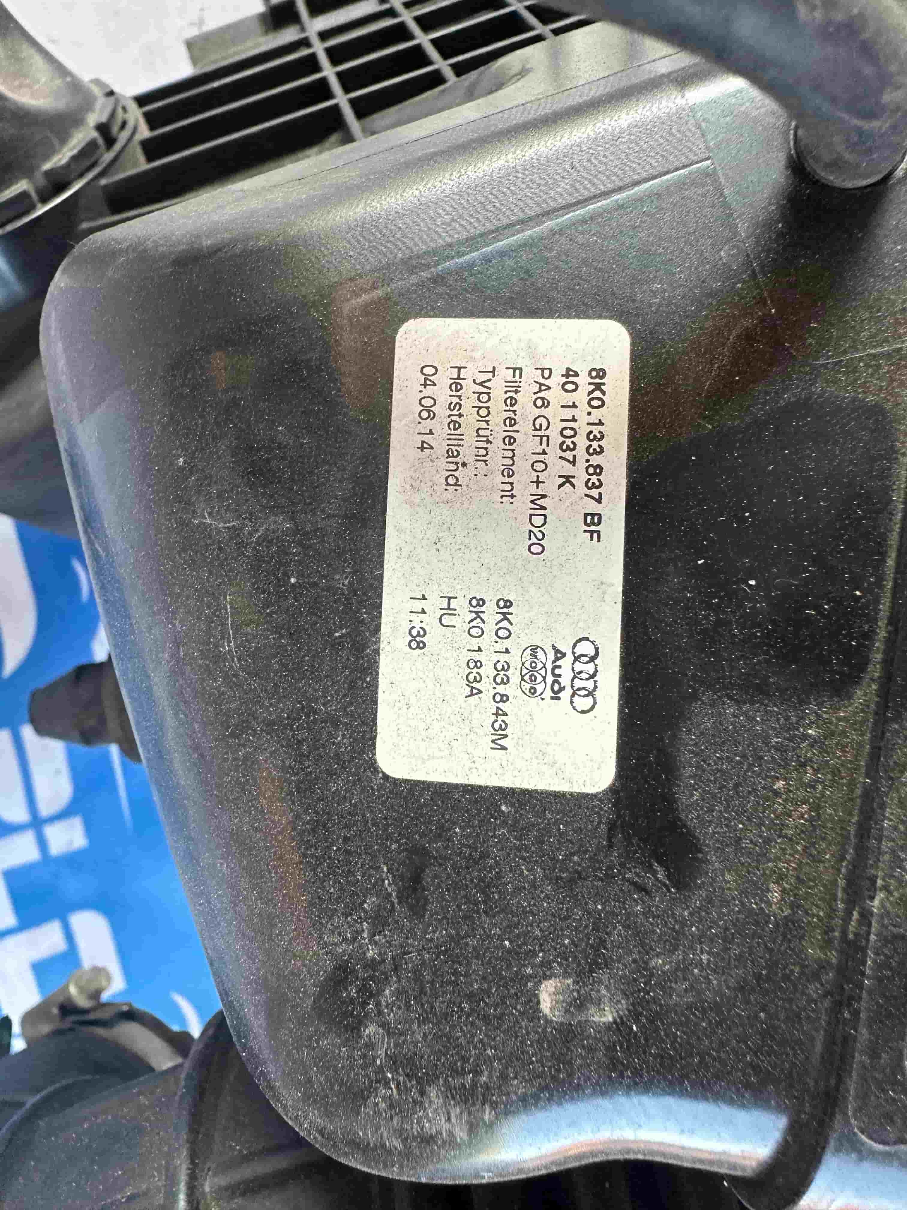 В наявності 8K0133837BF Корпус повітряного фільтра AUDI A4 B8 A5 8T фото 1