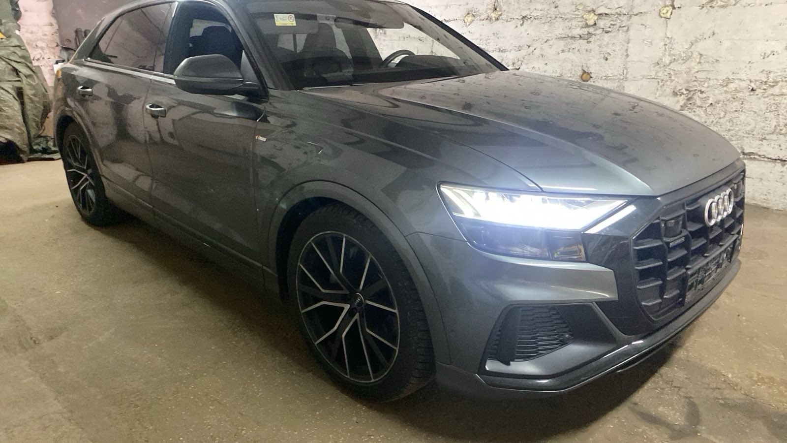 Разборка Audi Q8 4m8 lift s-line 21 год 3.0tdi европа цвет lz7s проекция на лобовое фотография 1